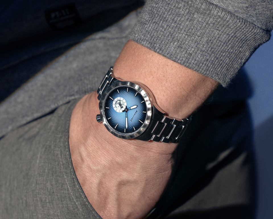 Spectra V2 - Blue dial (Pre-Order shipped in October)