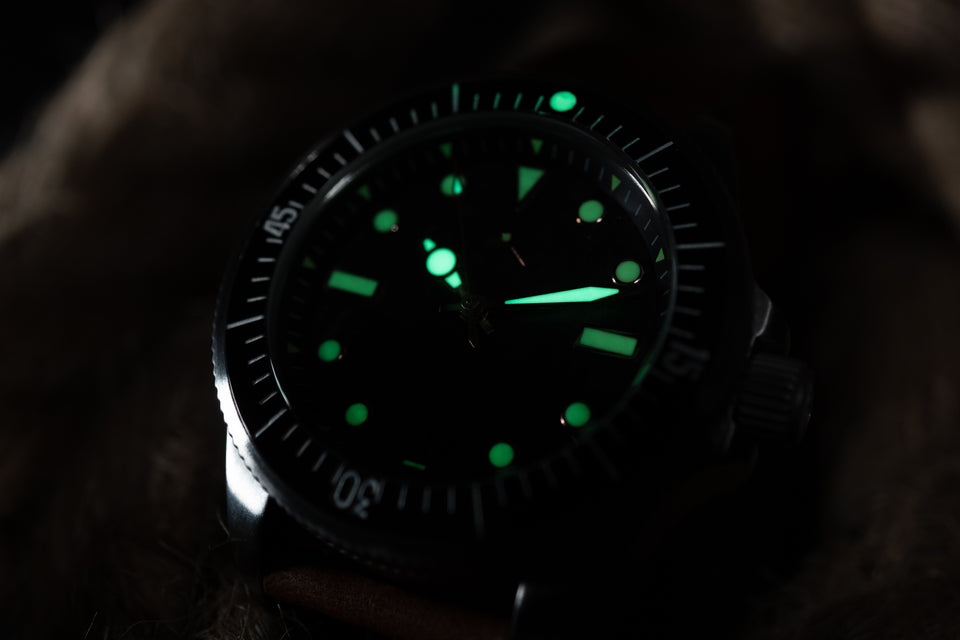 Sea Hunt - Meteorite Dial with silver hands & indexes